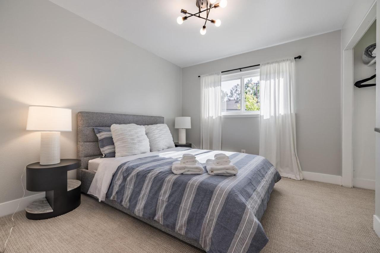 @ Marbella Lane - Modern And Luxurious Design Home Фуллертон Екстер'єр фото